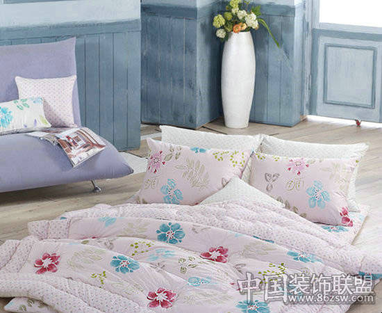 床上用品颜色搭配 打造温暖卧室