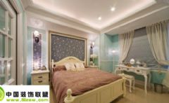 冷冽的现代风格居家现代卧室装修图片