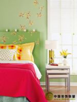 创意床头温馨设计 爱家居室惬意不单调现代卧室装修图片