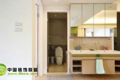日式淡雅现代卫生间装修图片