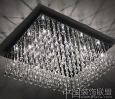 奢华水晶灯饰 营造体验异域风情现代客厅装修图片