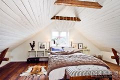 木质家具打造清新质朴别墅古典卧室装修图片