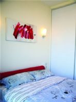 红色家居  洋溢着幸福的爱情现代卧室装修图片