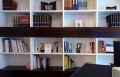 黑白与彩色的经典融合现代书房装修图片