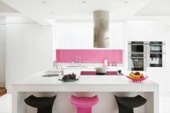 用粉红色装饰自己家的厨房简约厨房装修图片