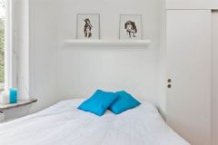 女生小公寓的蓝色点缀简约卧室装修图片