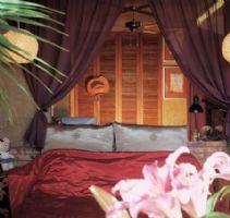 异域风情小户型欧式卧室装修图片