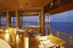 马尔代夫Lily海滩度假村餐厅装修图片