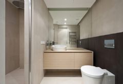 130平米现代优雅公寓现代卫生间装修图片