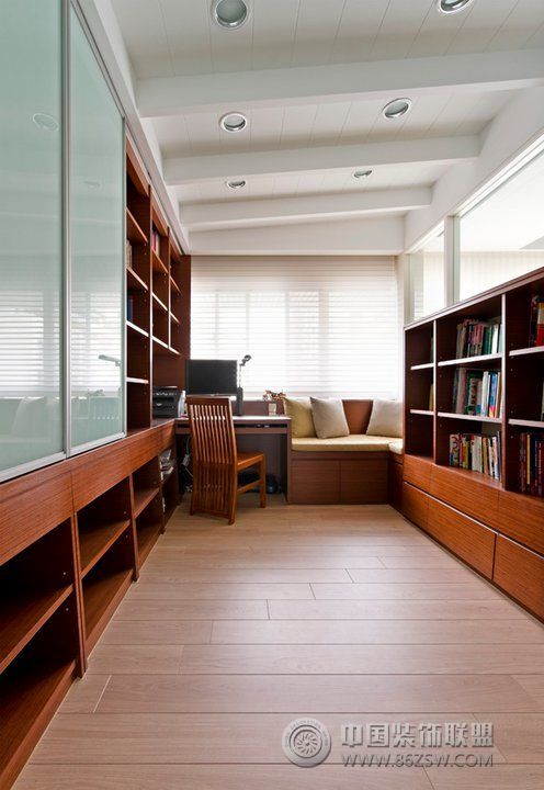 现代风格书房装修效果图