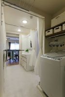 86平日式温馨公寓现代卫生间装修图片