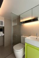 现代简约二居室装修设计现代简约卫生间装修图片