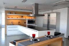 小户型厨房也可以变得整洁漂亮混搭厨房装修图片