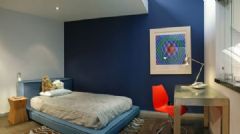 宁静淡雅蓝色系家居 大胆的色彩运用现代卧室装修图片