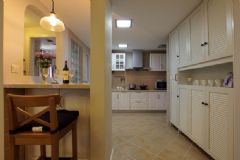 95平现代美式家 充分利用每一寸空间现代厨房装修图片