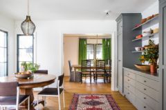 原木色的质朴空间 添加一抹清新绿色中式客厅装修图片