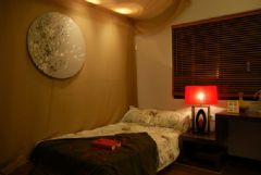 现代混搭小户型 温馨精致的老房翻新混搭卧室装修图片
