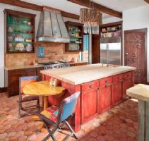 110平南美风情色彩斑斓家东南亚风格厨房装修图片