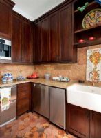 110平南美风情色彩斑斓家东南亚厨房装修图片