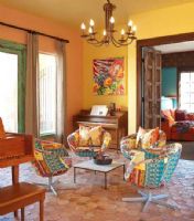 110平南美风情色彩斑斓家东南亚客厅装修图片
