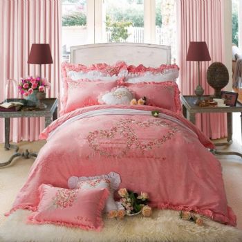 粉色搭配设计让家人温暖整个冬季现代风格儿童房装修图片