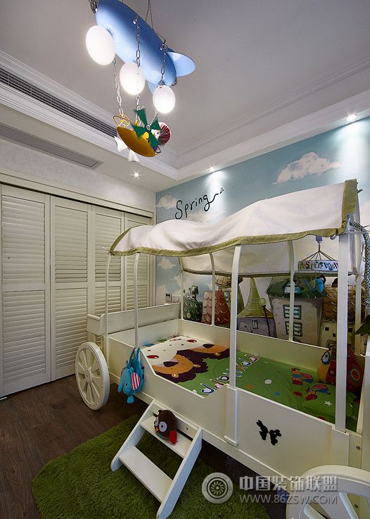 现代儿童房案例图片儿童房装修效果图