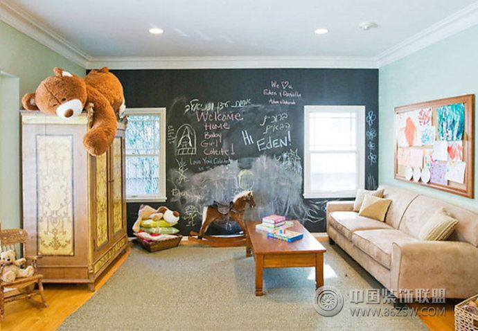 熊孩子的黑板创意案例现代风格客厅装修效果图