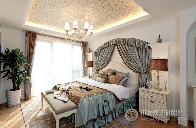 地中海别墅卧室设计案例地中海风格卧室装修效果图