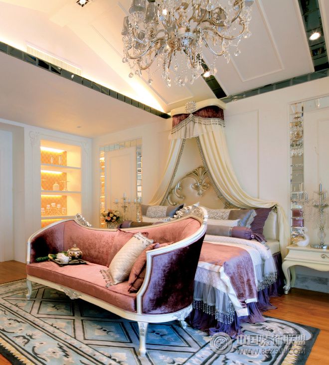 欧式古典卧室壁柜设计欧式风格卧室装修效果图