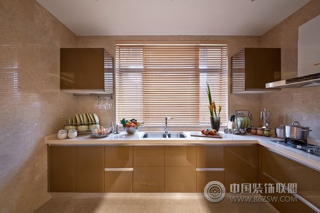 现代别墅厨房设计案例现代风格厨房装修效果图