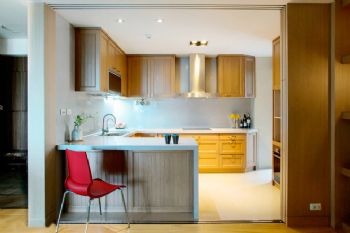 自然温润实木质家居装修案例简约厨房装修图片